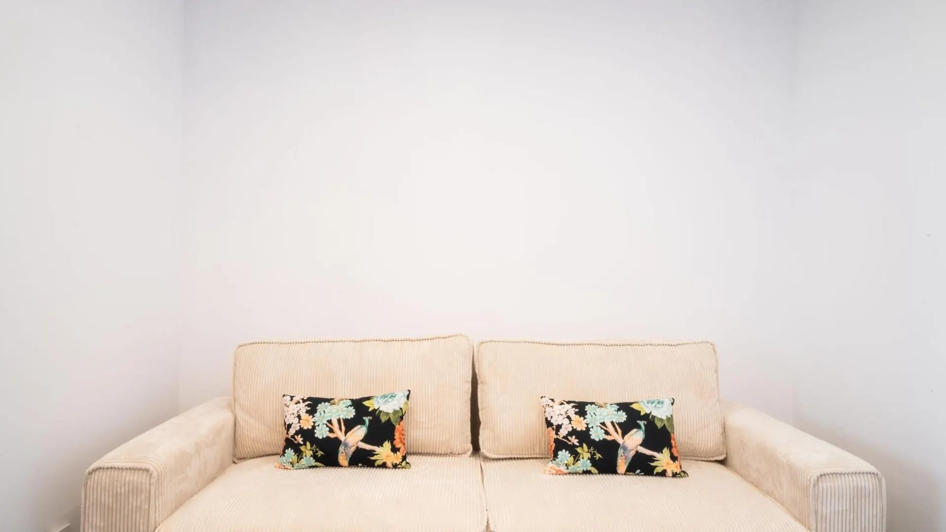 Wehostyou Apt Moderne Central Roses Colom 1B Espanha